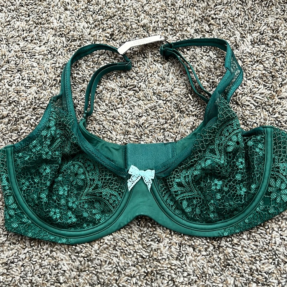 Victoria’s Secret Lace Unlined Demi Bra